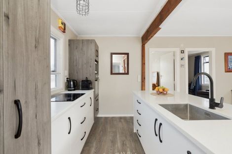 Photo of property in 16 Little Waihi Road, Maketu, 3189