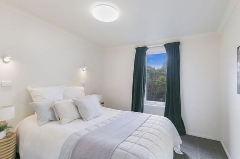 Photo of property in 23 Padnell Crescent, Paparangi, Wellington, 6037