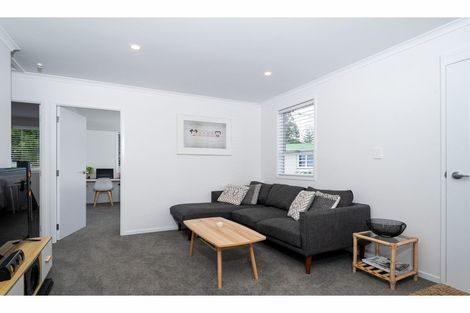 Photo of property in 2/144a Mcleod Road, Te Atatu South, Auckland, 0610