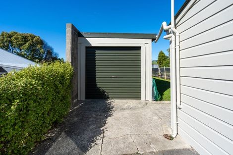 Photo of property in 3 Athol Place, Ravensbourne, Dunedin, 9022