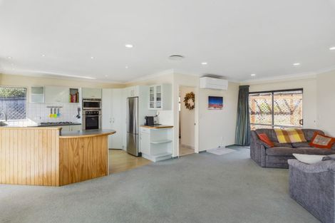 Photo of property in 111 Milne Drive, Paraparaumu, 5032