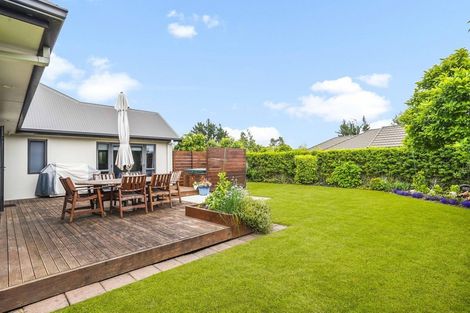 Photo of property in 90 Saint James Drive, Huntington, Hamilton, 3210