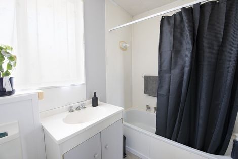 Photo of property in 2 Perry Crescent, Greenmeadows, Napier, 4112