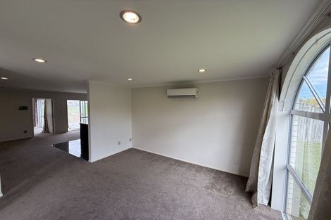 Photo of property in 10 Jezero Drive, Massey, Auckland, 0614
