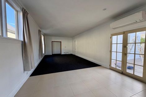 Photo of property in 12 Coughtrey Street, Saint Clair, Dunedin, 9012