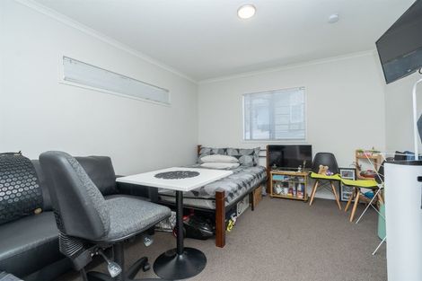 Photo of property in 30u2 Hunter Street, Hamilton Lake, Hamilton, 3204