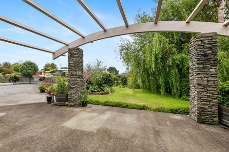 Photo of property in 331 Devon Street West, New Plymouth, 4310