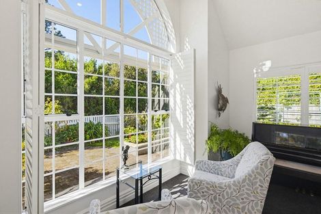 Photo of property in 1 Maple Lane, Waikanae, 5036