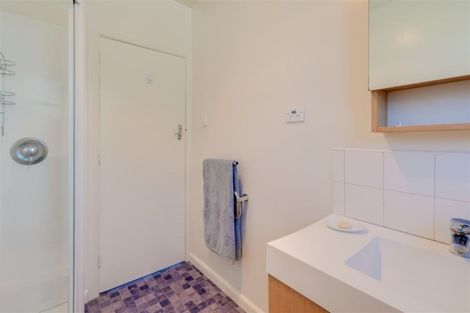 Photo of property in 16 Holly Road, St Albans, Christchurch, 8014