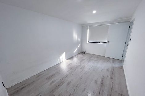 Photo of property in 22 Botany Road, Howick, Auckland, 2010