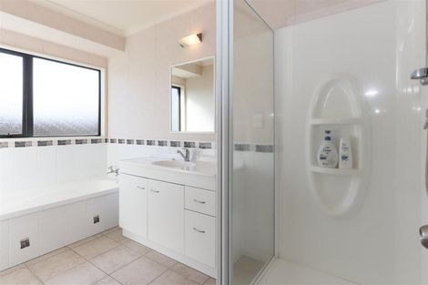 Photo of property in 20 Frame Place, Owhata, Rotorua, 3010