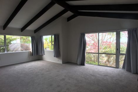 Photo of property in 23 Valley View Road, Glenfield, Auckland, 0629