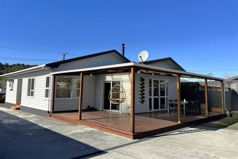 Photo of property in 116 Sinnott Road, Greymouth, 7805