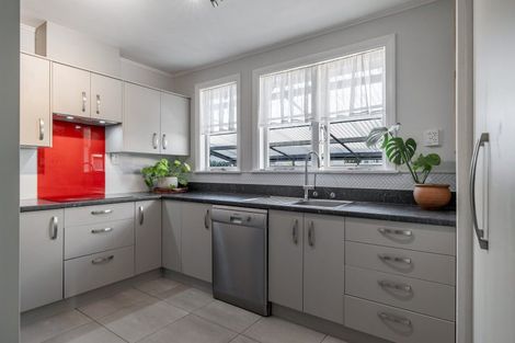 Photo of property in 36 Keeling Street, West End, Palmerston North, 4412