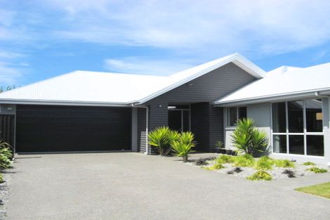 Photo of property in 67 O'neill Avenue, Northwood, Christchurch, 8051