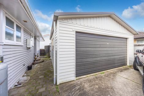 Photo of property in 74 Vardon Road, St Andrews, Hamilton, 3200