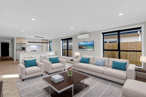 Photo of property in 7 Waruhia Crescent, Rototuna North, 3281