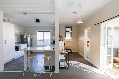 Photo of property in 8 Tomoana Road, Mahora, Hastings, 4120