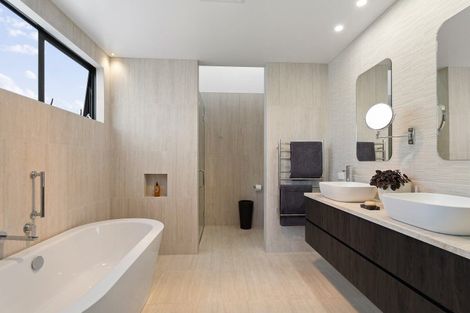 Photo of property in 29 Kahu Crescent, Whitianga, 3510