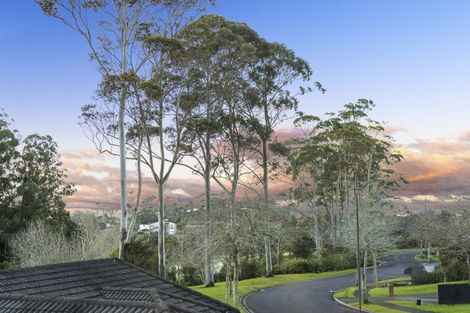 Photo of property in 54 Sapperton Drive, Henderson, Auckland, 0612
