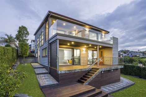 Photo of property in 102b Mellons Bay Road, Mellons Bay, Auckland, 2014