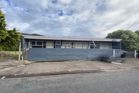 Photo of property in 54 Wood Street, Wainuiomata, Lower Hutt, 5014