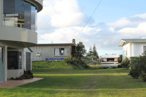 Photo of property in 108a Hinemoa Street, Whangamata, 3620