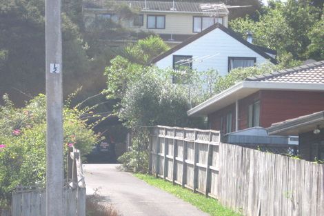 Photo of property in 2/9 Heathglen Place, Bayview, Auckland, 0629