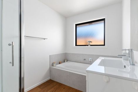 Photo of property in 19 Whincops Road, Halswell, Christchurch, 8025
