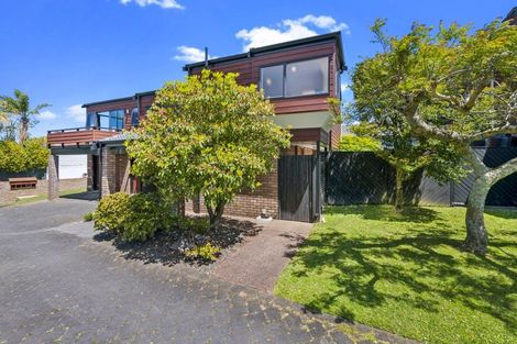 Photo of property in 1/11 Faulkner Road, Northcote Point, Auckland, 0627
