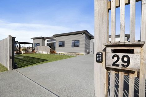 Photo of property in 29 Weka Street, Mangawhai, 0505