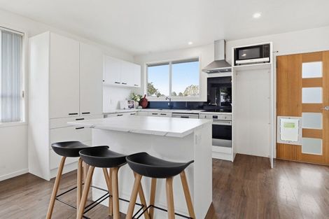 Photo of property in 7 Turquoise Place, Pukehangi, Rotorua, 3015