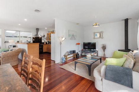 Photo of property in 4 Paparoa Station Road, Paparoa, 0571