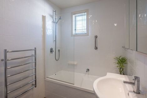 Photo of property in 4-u10 Seaview Road, Paraparaumu Beach, Paraparaumu, 5032