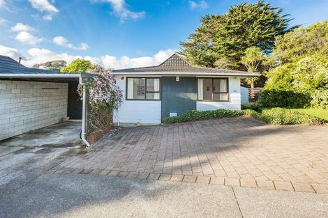 Photo of property in 32a Transom Close, Whitby, Porirua, 5024
