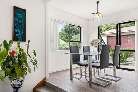 Photo of property in 12 Kearney Place, Massey, Auckland, 0614