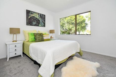 Photo of property in 36 Tamworth Close, Manurewa, Auckland, 2102