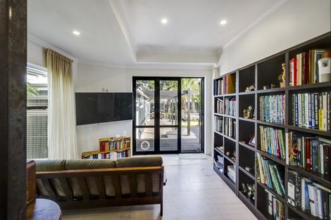 Photo of property in 62 Avenue Road, Greenmeadows, Napier, 4112