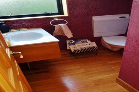 Photo of property in 15 Eastons Road, Westport, 7825