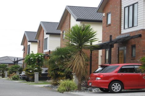 Photo of property in 30 Secoia Crescent, Mangere, Auckland, 2022