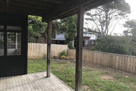 Photo of property in 38 Highland Avenue, Titirangi, Auckland, 0604