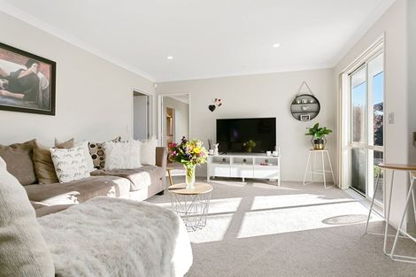 Photo of property in 16 Jasmine Place, Cambridge, 3434