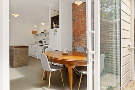 Photo of property in 23 Elizabeth Street, Mount Victoria, Wellington, 6011