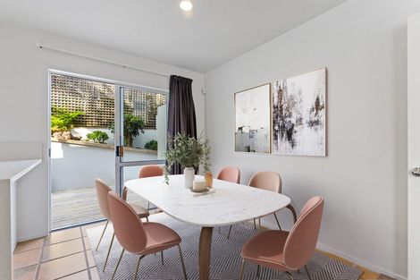 Photo of property in 1/104a Beach Road, Castor Bay, Auckland, 0620