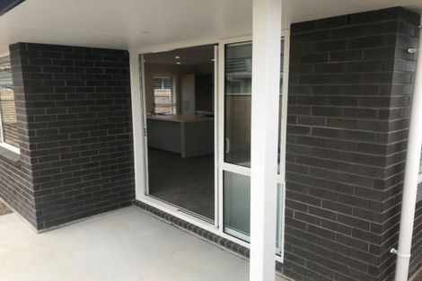 Photo of property in 27 Pohe Street, Waikanae, 5036