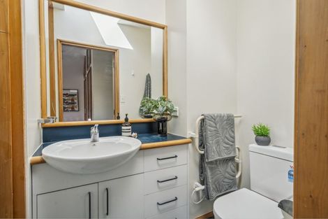 Photo of property in 12b Treasure Grove, Hataitai, Wellington, 6021