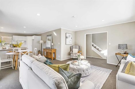 Photo of property in 2/16 Belgate Place, Somerville, Auckland, 2014