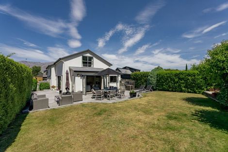 Photo of property in 10 Premier Place, Arrowtown, 9302