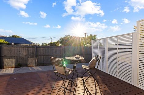 Photo of property in 185 Bowhill Road, New Brighton, Christchurch, 8083