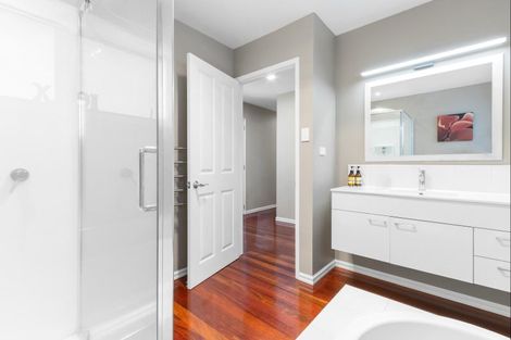 Photo of property in 96r Panorama Drive, Welcome Bay, Tauranga, 3175